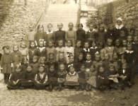 JG 1915/16 Mädchen 2. Klasse 1922
